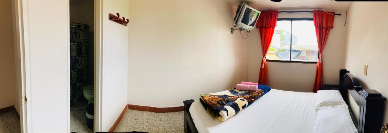 Hotel La Avenida Guatapé 외부 사진